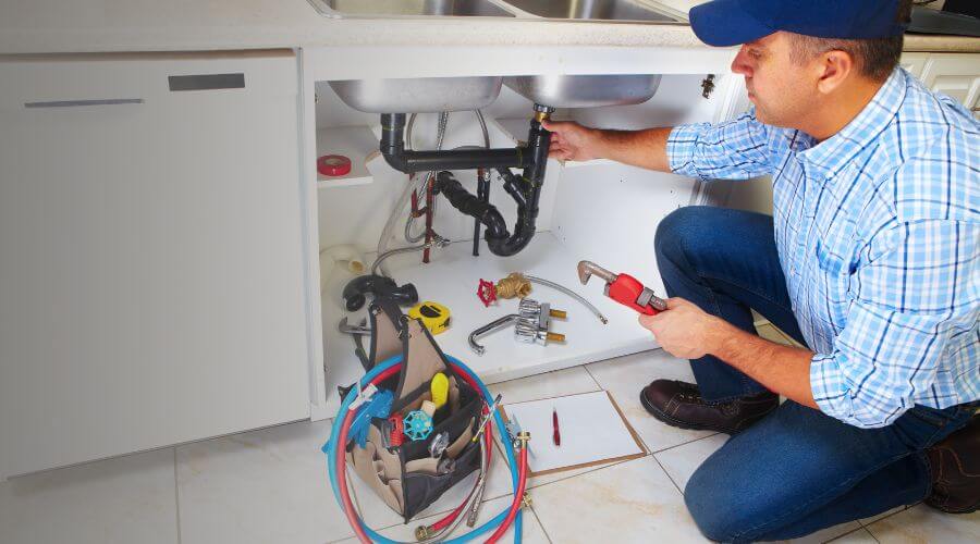 Local expert plumbing services in Clay City, IL